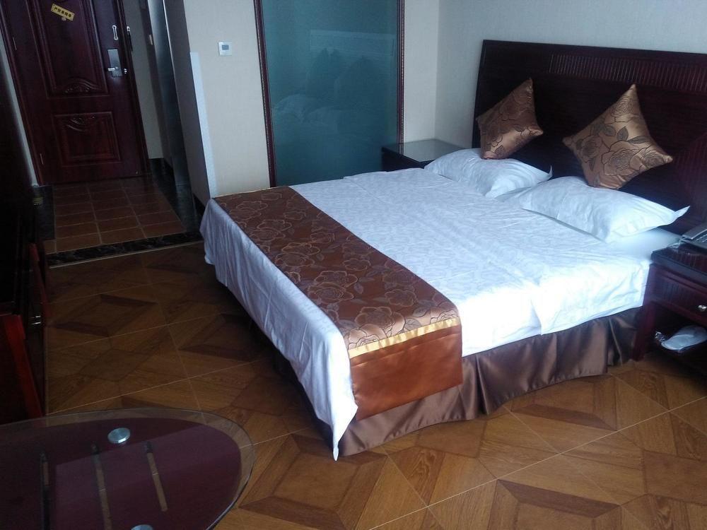 Fengyu Business Hotel 成都 外观 照片